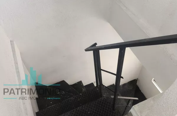 Cobertura à venda no bairro Campestre em Santo André.