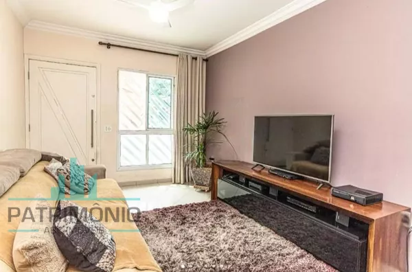 Sobrado à venda no Bairro Santa Paula em São Caetano do Sul.