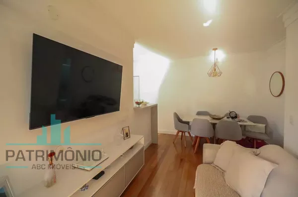 Apartamento à venda no Condomínio Mont Saint Michel no bairro Olímpico em São Caetano do Sul.