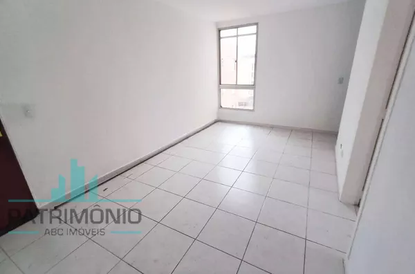 Apartamento à venda no Conjunto dos Radialistas no bairro São José em São Caetano do Sul.