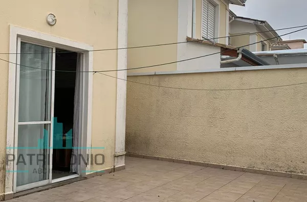 Casa em condomínio para venda no Bairro Jordanópolis em São Bernardo do Campo.