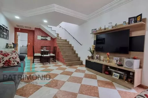 Sobrado à venda na Vila Nair no Ipiranga em São Paulo.