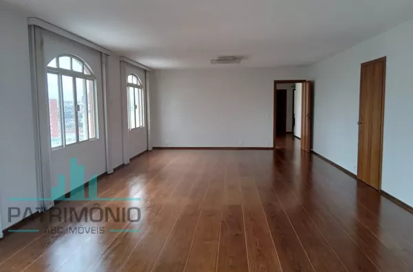 Apartamento de 250m² à venda no Centro de Santo André.