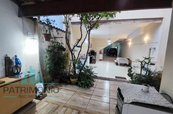 Sobrado Espaçoso com 3 Suítes e 4 Vagas – Bairro Osvaldo Cruz. - Foto 32
