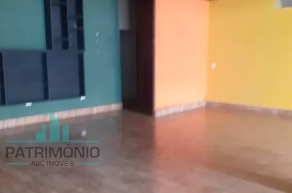 Salão comercial a venda no Bairro Santa Paula em São Caetano do Sul.