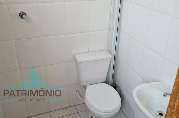 BANHEIRO AREA DE SERVIÇO