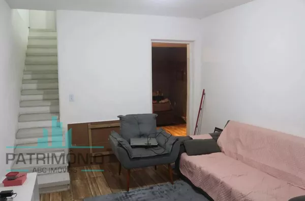 Terreno com 3 casas à venda no Bairro Fundação em São Caetano do Sul.