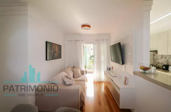 Apartamento à venda no Condomínio Mont Saint Michel no bairro Olímpico em São Caetano do Sul.