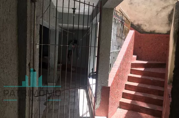 Terreno com 6 casas para moradia a venda na Vila Arapua - São Paulo.