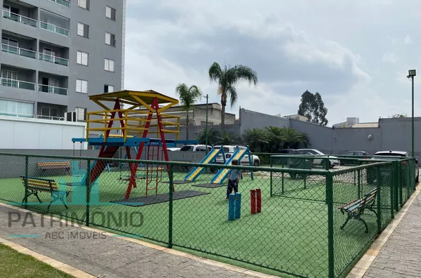 Apartamento à venda no Condomínio Spazio San Marco na Vila São Pedro em Santo André.