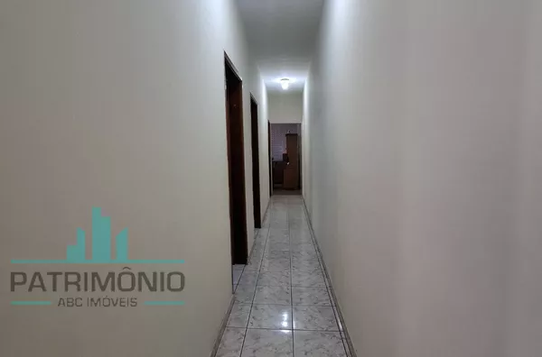 Casa à venda no Bairro Olímpico em São Caetano Do Sul. 