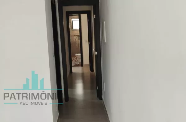 Casa Térra à venda no BairroTaboão em São Bernardo do Campo.