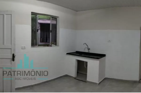 Casa para locação no bairro Nova Gerty em São Caetano do Sul.