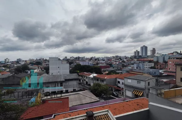 Sobrado Espaçoso com 3 Suítes e 4 Vagas – Bairro Osvaldo Cruz. - Foto 8
