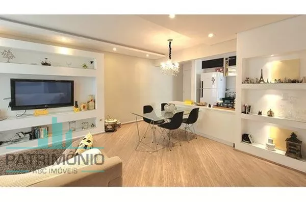 Apartamento à venda no Bairro Campestre em Santo André. 