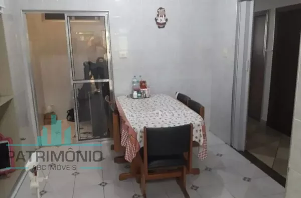 Casa Térrea à venda no bairro Osvaldo Cruz - São Caetano do Sul.