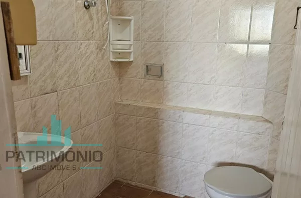 Banheiro social edícula