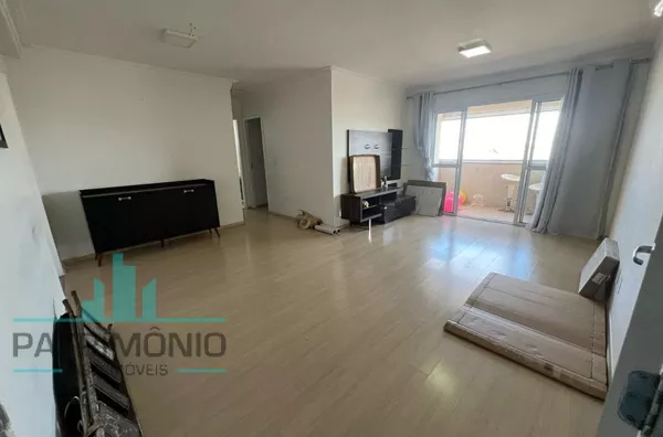 Apartamento no Edifício Tutóia à venda na Vila Camilópolis em Santo André.