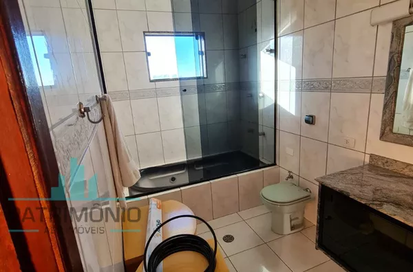 Sobrado a venda com 4 suítes e Piscina -- Vila Arapuá - São Paulo.