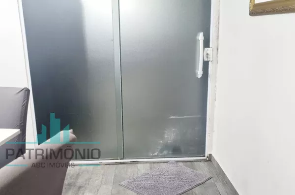 Casa para venda com porteira fechada no Bairro Vila Flórida em São Bernardo do Campo.