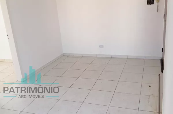 Apartamento à venda no Conjunto dos Radialistas no bairro São José em São Caetano do Sul.