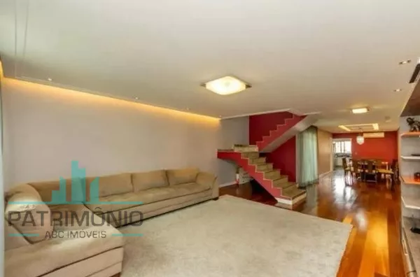 Sobrado à venda no Bairro Olímpico em São Caetano do Sul.