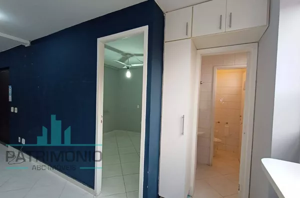 Sala comercial térrea no Medical Center para venda em São Caetano.