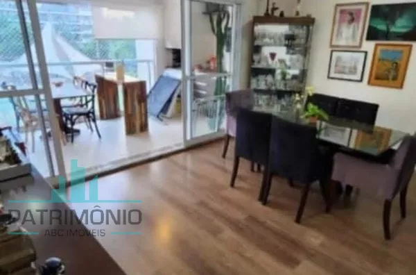 Apartamento à venda no Bairro Santo Antônio em São Caetano Do Sul.