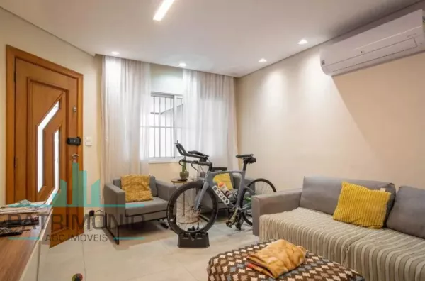 Sobrado à venda no Bairro Campestre em Santo André.