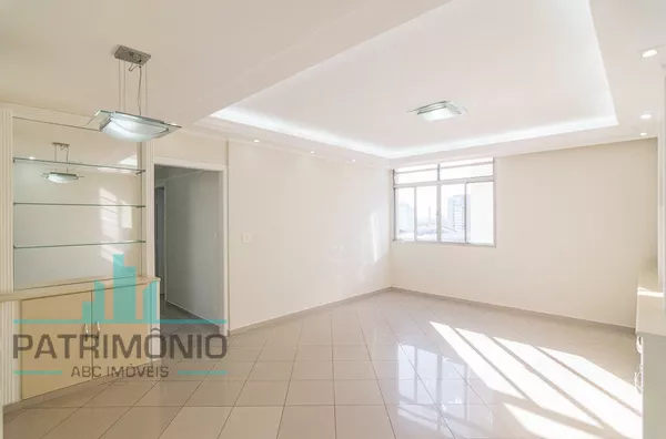 Apartamento disponível para venda e locação no Centro em São Caetano do Sul.