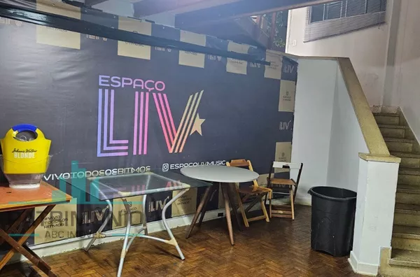 Apartamento duplex à venda no Centro de São Caetano do Sul.