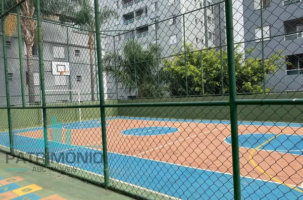 Apartamento à venda no Condomínio Spazio San Marco na Vila São Pedro em Santo André.