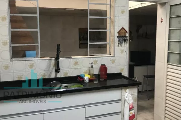 Casa à venda no Bairro Olímpico em São Caetano do Sul.