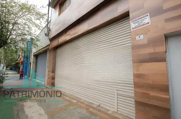 Prédio comercial à venda no Ipiranga em São Paulo.