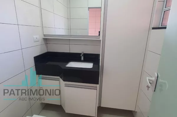 Banheiro da área de serviço