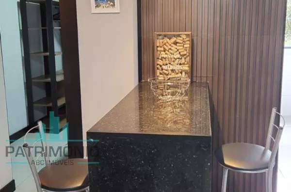 Apartamento à venda no Bairro Santa Paula em São Caetano do Sul.