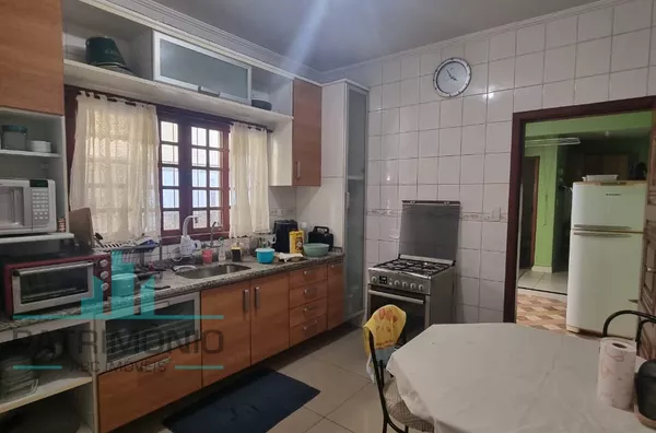 Sobrado à venda no bairro Alves Dias em São Bernardo do Campo.