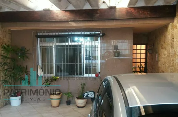 Sobrado com 184m² à venda no Bairro Rudge Ramos em São Bernardo do Campo.