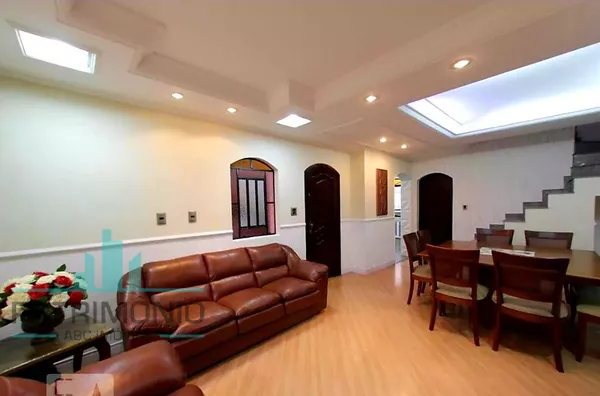 Sobrado à venda no Bairro Barcelona em São Caetano do Sul.