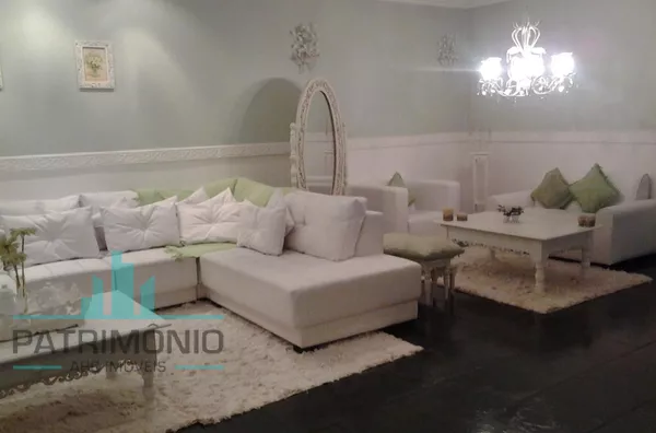 Amplo sobrado à venda no Bairro Barcelona em São Caetano do Sul.