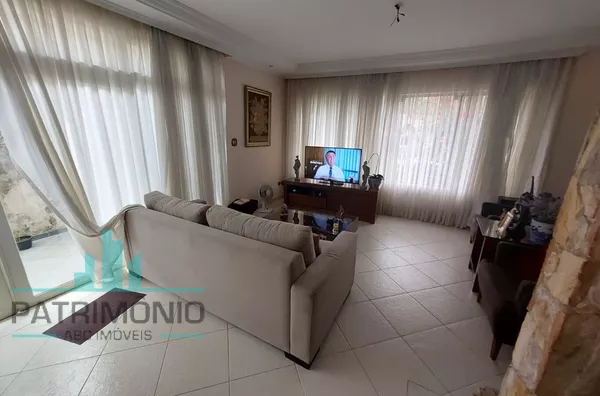 Casa à venda no bairro Jardim São Caetano em São Caetano do Sul.