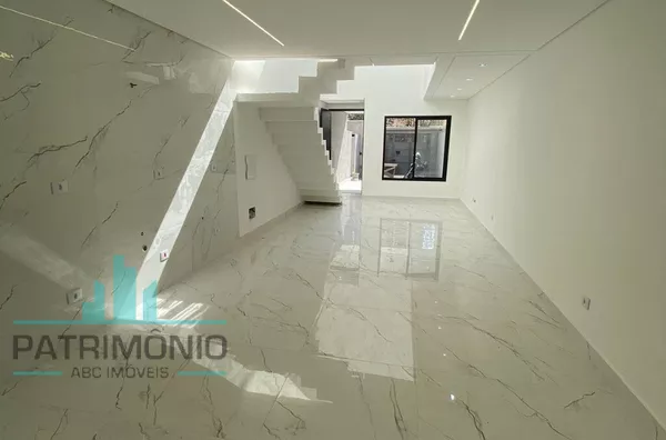 Sobrado à venda no Jardim Bela Vista em Santo André. 