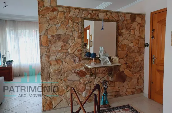 Casa à venda no bairro Jardim São Caetano em São Caetano do Sul.