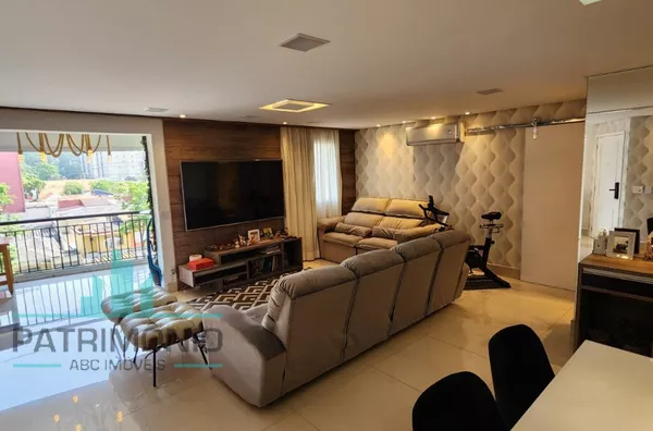 Apartamento à venda no Condomínio Club House no Bairro Jardim em Santo André.