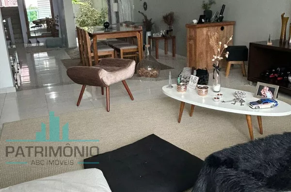 Sobrado à venda no bairro Barcelona - São Caetano do Sul.