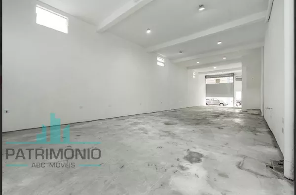 Salão comercial à venda no Bairro Centro em São Caetano Do Sul.