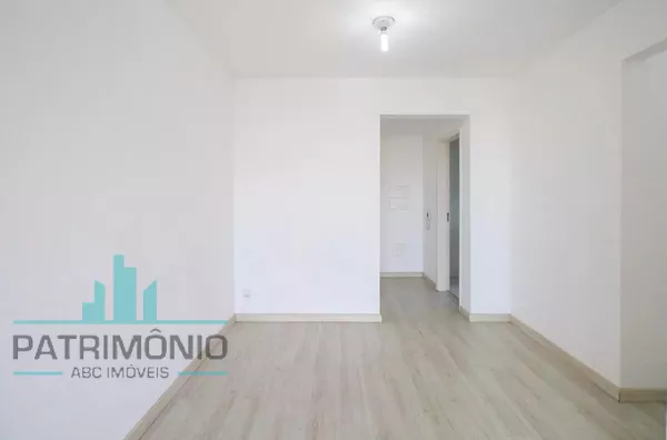 Apartamento para venda ou locação no Centro em São Caetano Do Sul. 