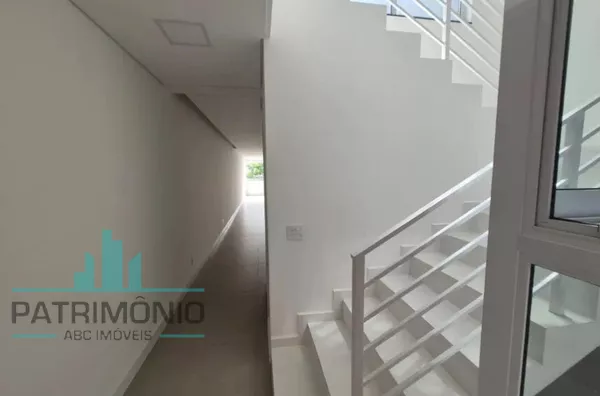 Sobrado à venda no Bairro Santa Maria em São Caetano Do Sul. 