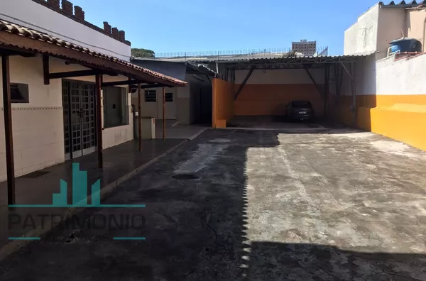 Galpão à venda no bairro Cerâmica em São Caetano do Sul.