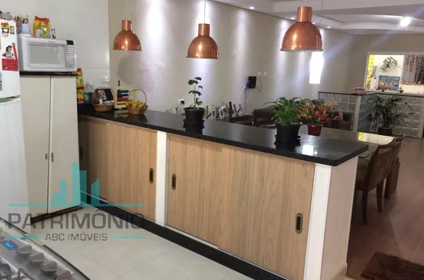 Sobrado à venda no Bairro Santa Paula - São Caetano do Sul.